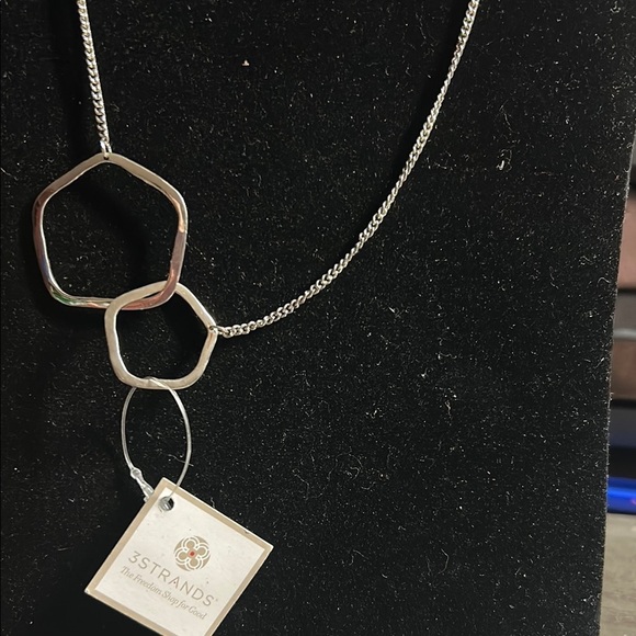 Silver Necklace- 3 Strands - interlocked rings - Picture 1 of 3